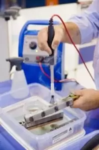 تمیز کردن جوشکاری به روش الکتروشیمیایی