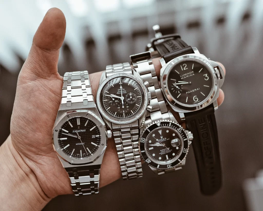 استنلس استیل در ساعت سازی