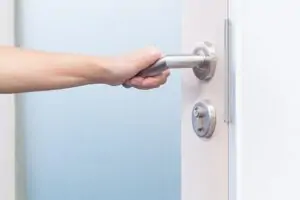 پوشش دهی فولاد با فناوری آنتی باکتریال 